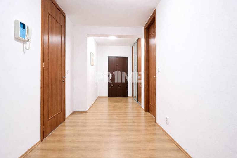 Priestranný 3i byt, loggia, parking, projekt Boria, Drieňová, Ružinov