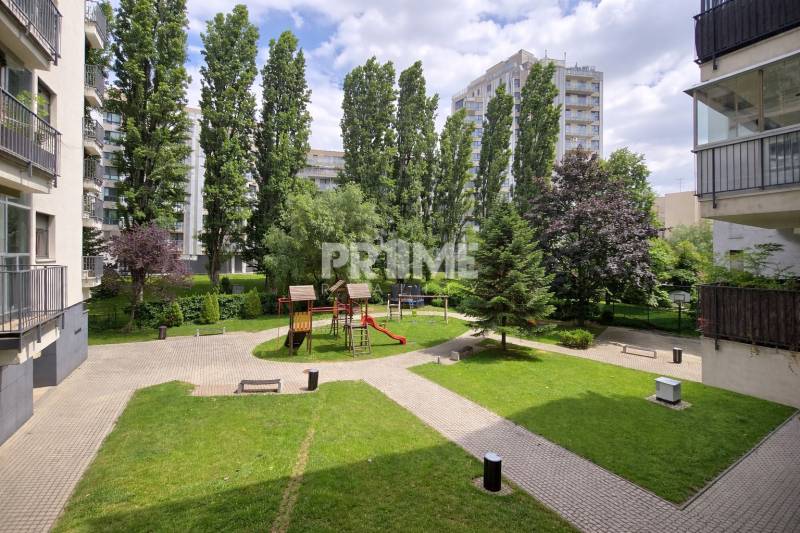 Priestranný 3i byt, loggia, parking, projekt Boria, Drieňová, Ružinov