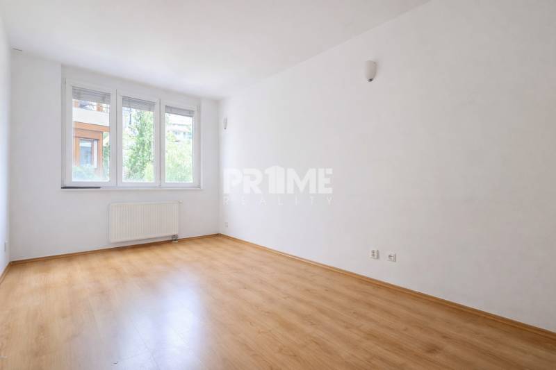 Priestranný 3i byt, loggia, parking, projekt Boria, Drieňová, Ružinov