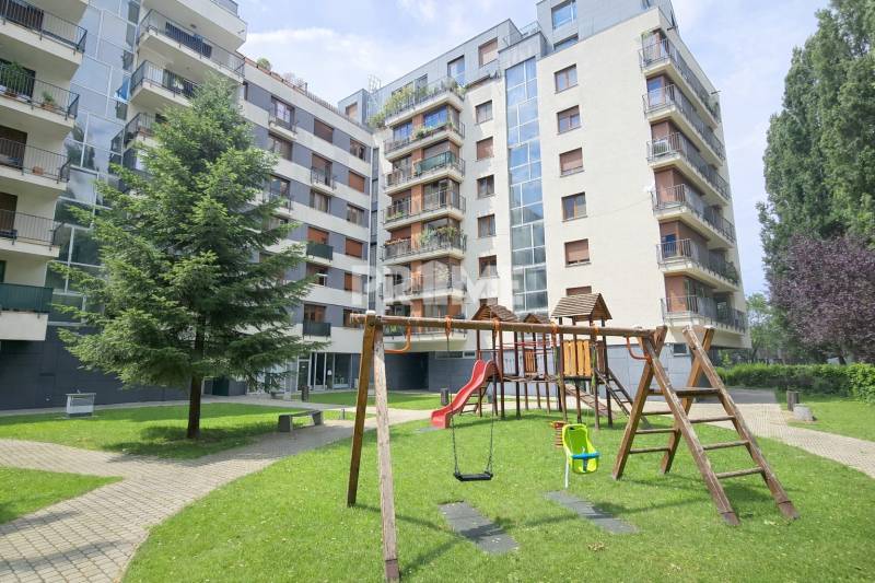 Priestranný 3i byt, loggia, parking, projekt Boria, Drieňová, Ružinov