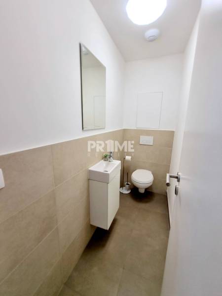 MODERNÝ 3i BYT, OVOCNÉ SADY, PARKING, KLÍMA, BALKÓN, Ivanská cesta