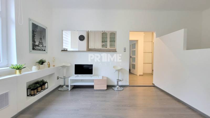 Pekný 1,5i byt, REKONŠTRUKCIA, CENTRUM, Bezručová ulica, Staré Mesto