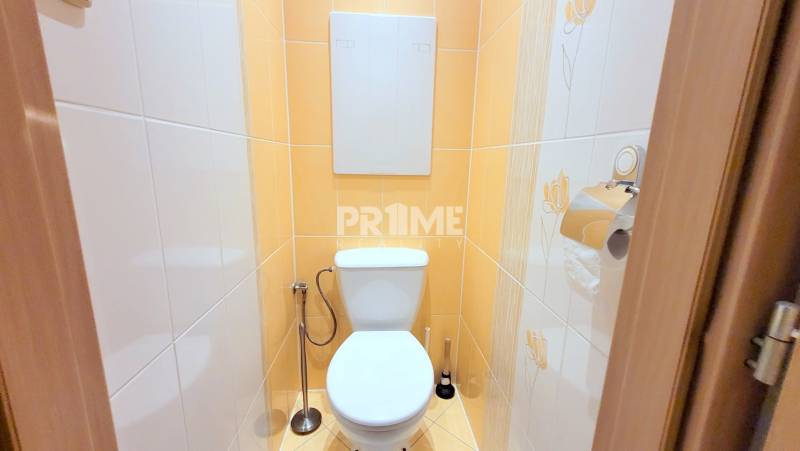 Pekný 2i byt, REKONŠTRUKCIA, TICHÁ ČASŤ, ulica A.Gwerkovej, Petržalka