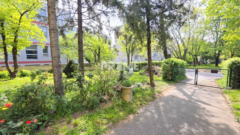 MODERNÝ 2i byt, REKONŠTRUKCIA, Pionierska ulica, Nové Mesto