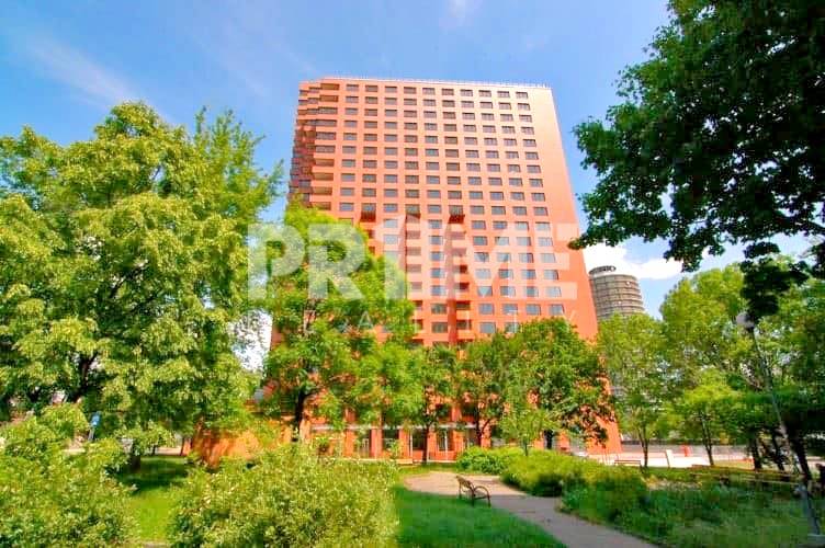 Garážove státie, Manhattan, Račianska ulica