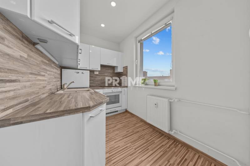 MODERNÝ 2i byt, REKONŠTRUKCIA, KLÍMA, MOZARTOVA ulica, Horský park