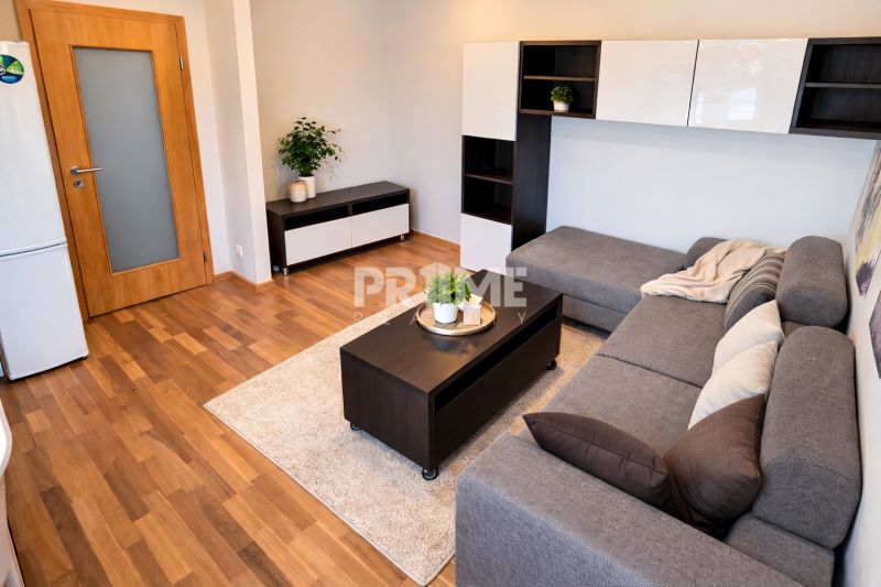 Slnečný 2i byt s loggiou, garáž, pivnica, novostavba, Stromová-Kramáre