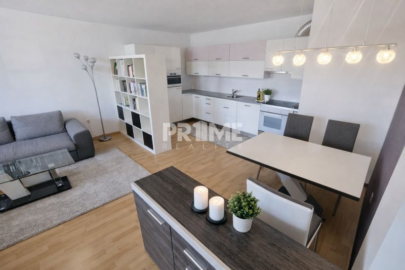 Veľký 2i byt s dvoma loggiami, parking, pivnica,novostavba,Karlova Ves