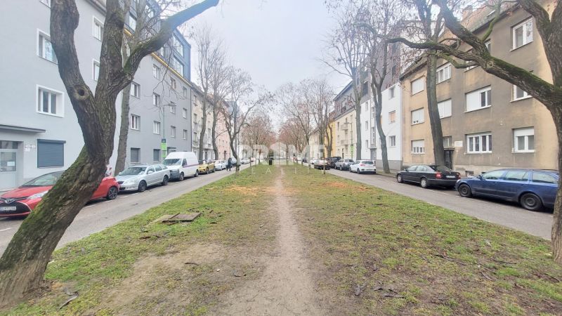 Pekný 3i byt, REKONŠTRUKCIA, KLÍMA, NIVY, Trenčianska ulica
