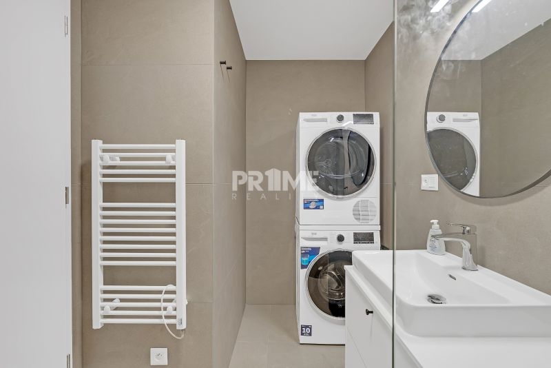 EXKLUZÍVNY 2i byt, PRÍSTAVNA,LOGGIA ,CHLADENIE,PARKING,Plynárenská ul.