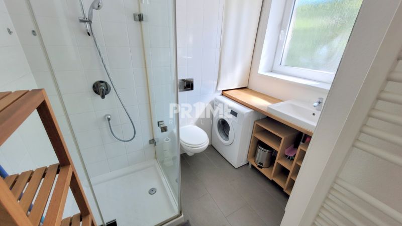 Pekný 2i byt, REKONŠTRUKCIA, Tichá časť, Trenčianska ulica, Nivy