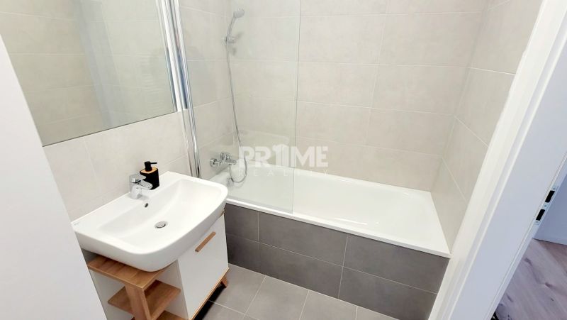 MODERNÝ 2i byt, NOVOSTAVBA, TERASA, KLÍMA, PARKING, Zuzany Chalupovej