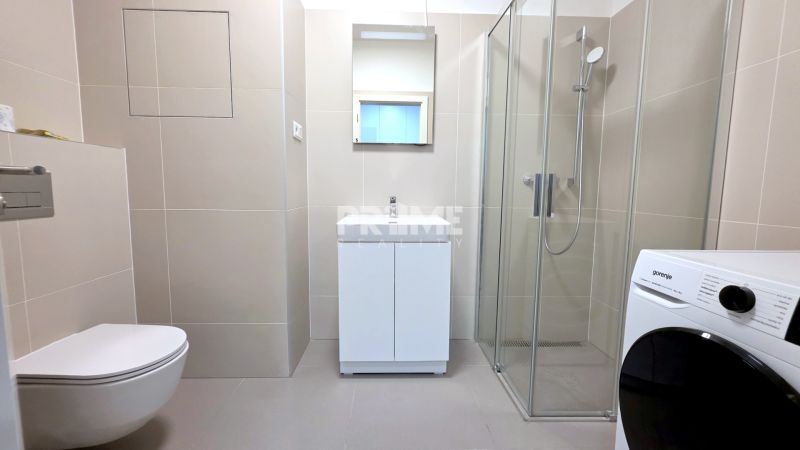 U NÁS !!! MODERNÝ 2i,NOVOSTAVBA, LOGGIA, Slnečnice UNIQ, Fialova ulica