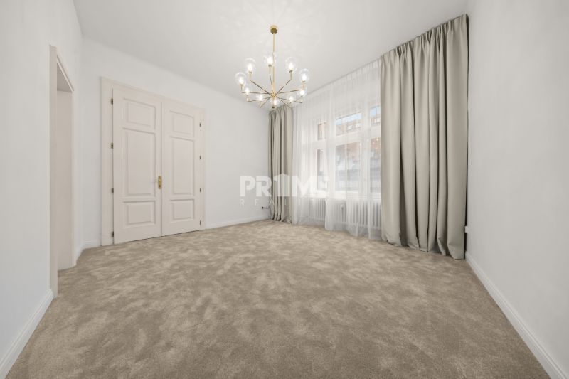  EXKLUZÍVNY, VEĽKOMETRÁŽNY 3i byt ( 130 m2 ), REKONŠTRUKCIA, CENTRUM