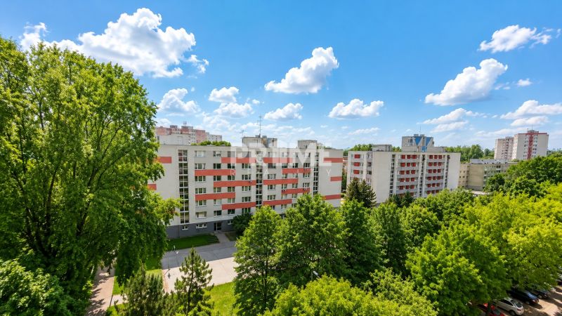 3-izbový byt s 2 loggiami a výhľadom do zelene | Romanova, Petržalka