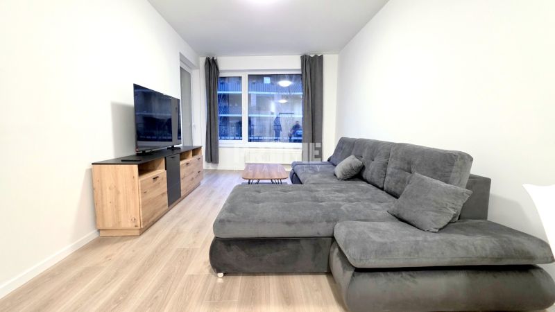 U NÁS !!! MODERNÝ 2i,NOVOSTAVBA, LOGGIA, Slnečnice UNIQ, Fialova ulica