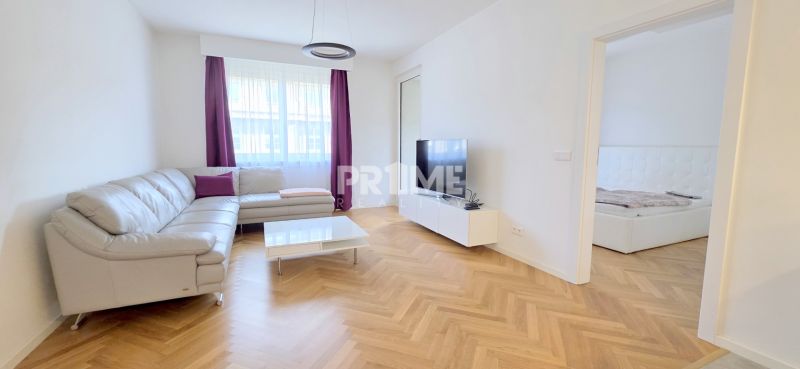 U NÁS ! MODERNÝ 2i byt, NOV. BALKÓN, LOGGIA,PARKING,KLÍMA,Bezručova ul