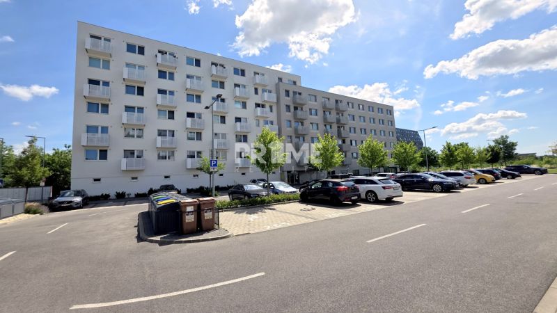 MODERNÝ 3i BYT, OVOCNÉ SADY, PARKING, KLÍMA, BALKÓN, Ivanská cesta