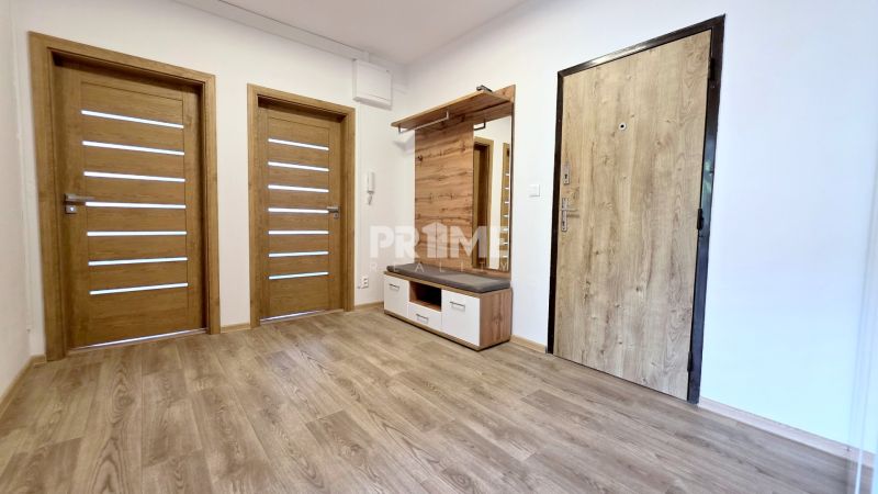 PEKNÝ 4i Byt, REKONŠTRUKCIA, KLÍMA, LOGGIA, Brančská ulica, Petržalka