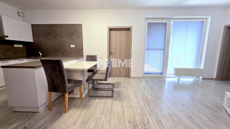 MODERNÝ 3i byt, SLNEČNICE, PARKING, LOGGIA, Zuzany Chalupovej