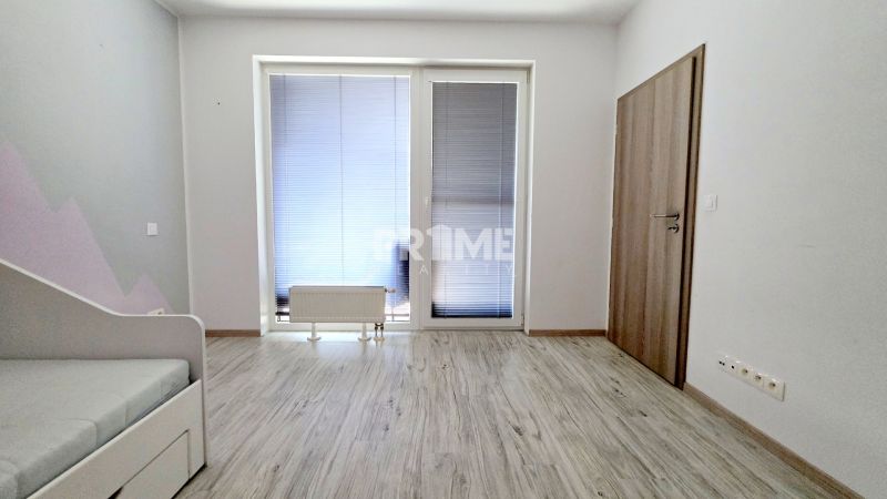 MODERNÝ 3i byt, SLNEČNICE, PARKING, LOGGIA, Zuzany Chalupovej