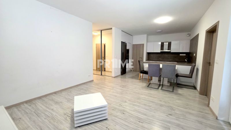 MODERNÝ 3i byt, SLNEČNICE, PARKING, LOGGIA, Zuzany Chalupovej