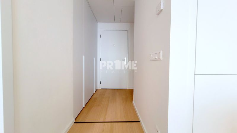 JEDINEČNÝ 2i byt ( 21,p.),KLÍMA,LOGGIA,PARKING,SKY PARK,Továrenská ul.