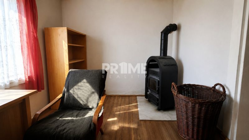 Jedinečný pozemok s domom pod lesom vo Svätom Jure – Neštich 