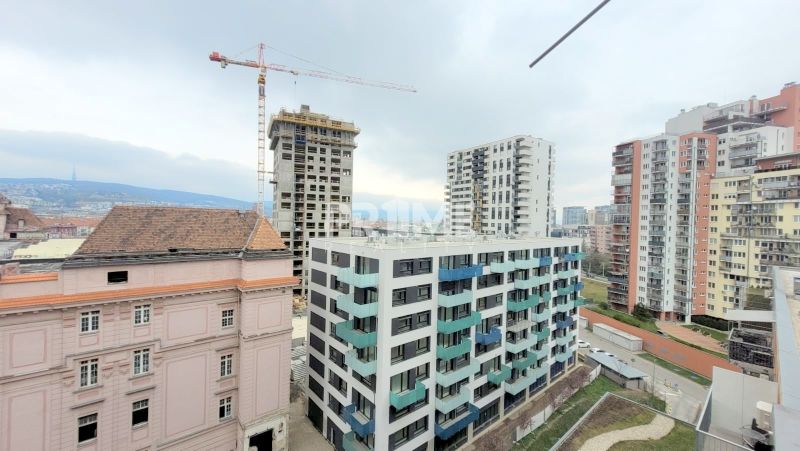 Pekný 2i byt, NOVOSTAVBA, PARKING, BALKÓN, KLÍMA, Jégého alej III.