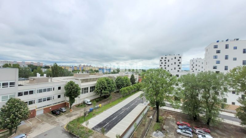 MODERNÝ 2i byt, MATADORKA, BALKÓN, CHLADENIE, PARKING, Závodu Matador