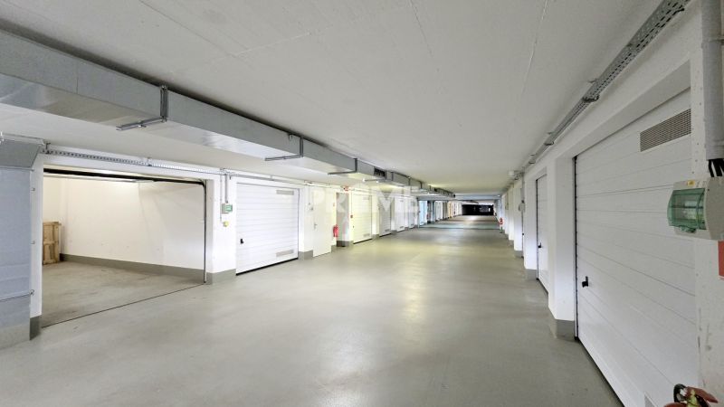 Prenájom - veľká samostatne uzamykateľná garáž, Lužná ul., Petržalka