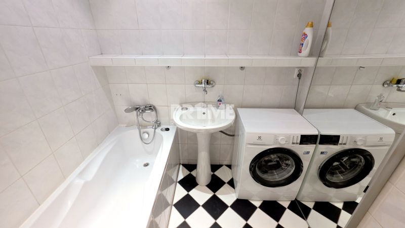 MODERNÝ 3i byt, REKONŠTRUKCIA, BALKÓN, LOGGIA, KLÍMA, Komárnická ulica