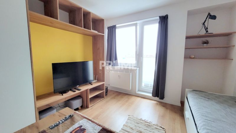 MODERNÁ GARSÓNKA, NOVOSTAVBA, BALKÓN, Ondavska ulica