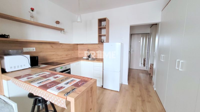 MODERNÁ GARSÓNKA, NOVOSTAVBA, BALKÓN, Ondavska ulica
