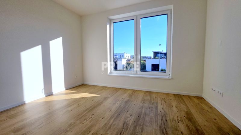 MODERNÝ 4i byt, PREDZÁHRADKA, TERASA, KLÍMA, PARKING, Granitová ulica