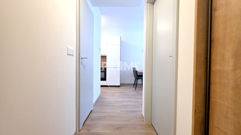 BÝVAJ PRVÝ v 2i byte, MILLHAUS, CHLADENIE,LOGGIA,PARKING, Mlynské Nivy
