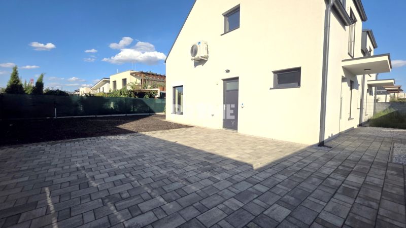 MODERNÝ 4i byt, PREDZÁHRADKA, TERASA, KLÍMA, PARKING, Granitová ulica