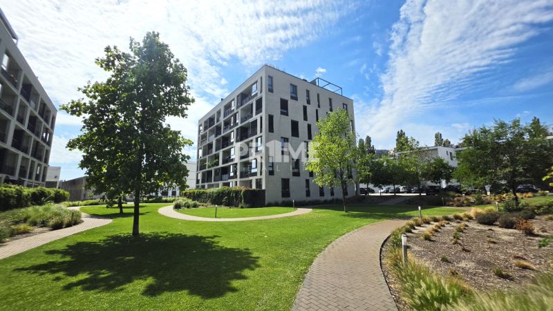 PENTHOUSE – moderný 2i byt s výnimočnou 69 m² terasou, AHOJ PARK