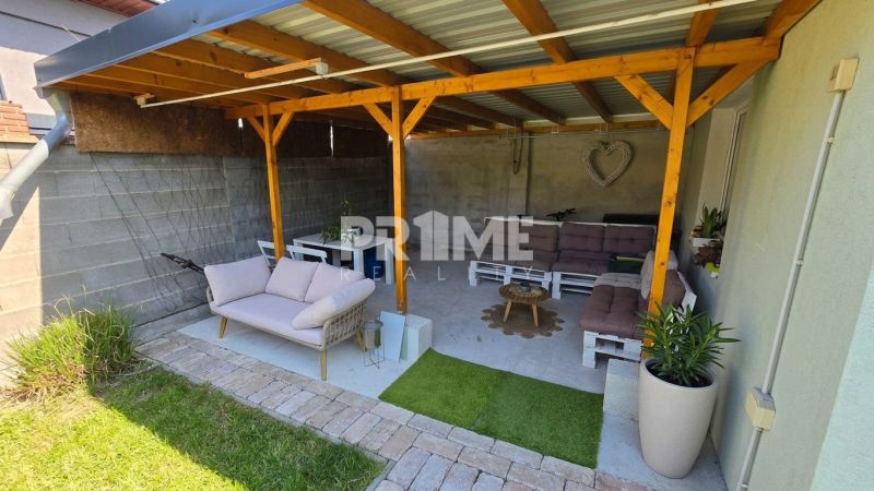 RD 3 izby + samostatný apartmán, tichá ulička, Krátka, Dunajská Lužná