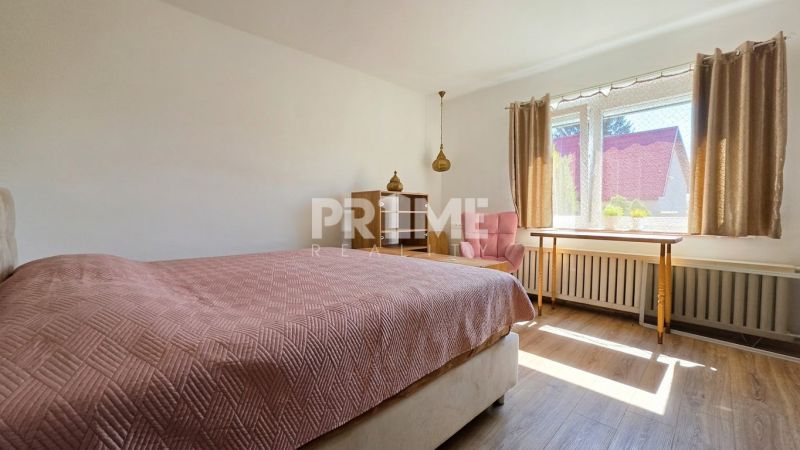 RD 3 izby + samostatný apartmán, tichá ulička, Krátka, Dunajská Lužná