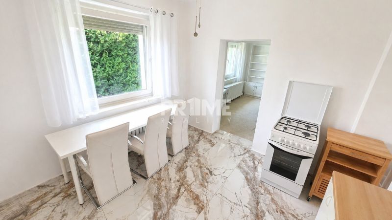 RD 3 izby + samostatný apartmán, tichá ulička, Krátka, Dunajská Lužná