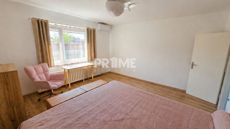 RD 3 izby + samostatný apartmán, tichá ulička, Krátka, Dunajská Lužná