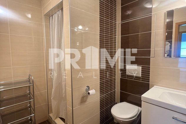 Slnečný 2i byt, loggia, garáž, pivnica, zariadený, Stromová - Kramáre