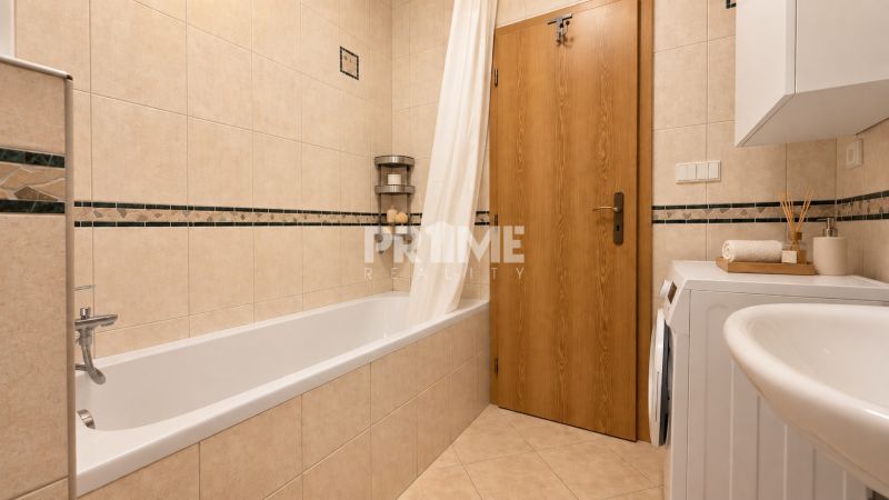 Priestranný 2i byt, loggia, klíma, projekt MONDRIAN, Sedmokrásková ul.