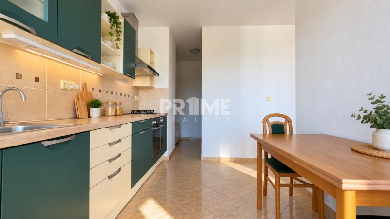Priestranný 2i byt, loggia, klíma, projekt MONDRIAN, Sedmokrásková ul.