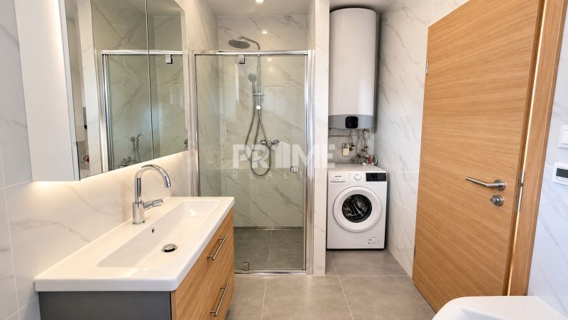 MODERNÝ 4i RD, ZÁHRADKA (400 m2), 2 x PARKING, Lúčna ulica, Cífer