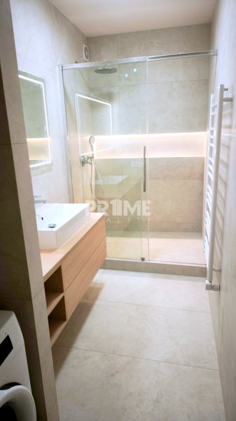 MODERNÝ 2i byt ( 65 m 2 ) v Starom Meste, KLÍMA, Karadžičova ulica
