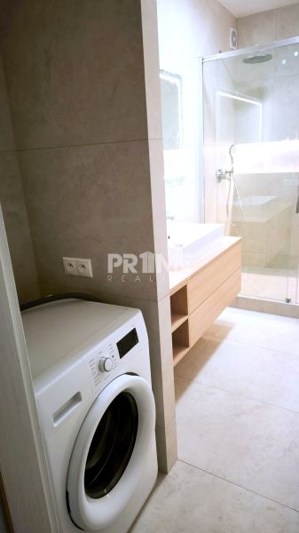 MODERNÝ 2i byt ( 65 m 2 ) v Starom Meste, KLÍMA, Karadžičova ulica