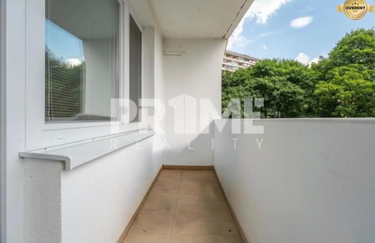 MODERNÝ 2i byt, REKONŠTRUKCIA, KLÍMA,LOGGIA,Gessayova ulica,Petržalka