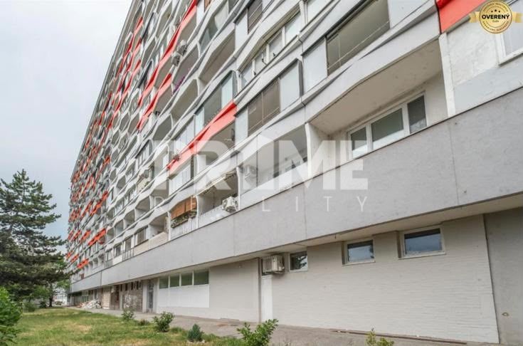 MODERNÝ 2i byt, REKONŠTRUKCIA, KLÍMA,LOGGIA,Gessayova ulica,Petržalka